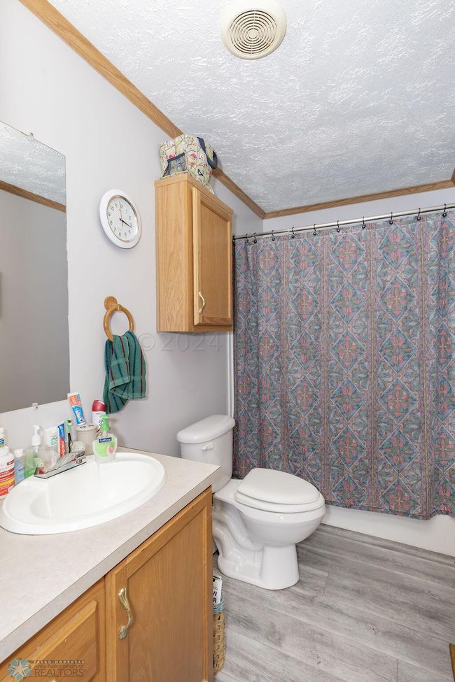 Full Bathroom | Image 42