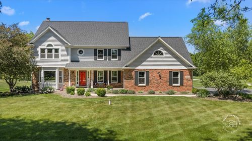 39W016 Hilltop Dr, St. Charles, IL, 60175-6093 | Card Image
