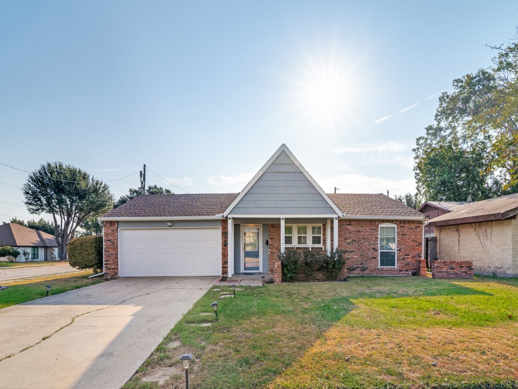 736 Melinda Dr, For Sale in Mesquite - eXp Realty