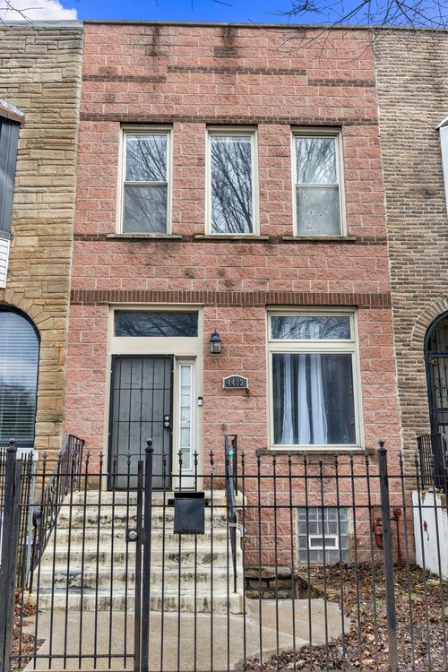 4403 S Prairie Ave, Chicago, IL, 60653-3207 | Card Image