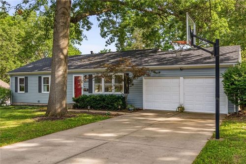 5519 W 101st St, Overland Park, KS, 66207-3151 | Card Image