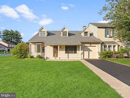 17 Briarcreek Dr, VOORHEES, NJ, 08043-1604 | Card Image