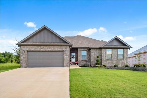 832 E Buchanan St, Prairie Grove, AR, 72753-5016 | Card Image