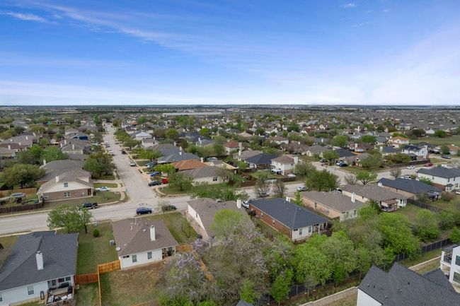 720 Northcreek Blvd, House other with 4 bedrooms, 3 bathrooms and 4 parking in Leander TX | Image 32