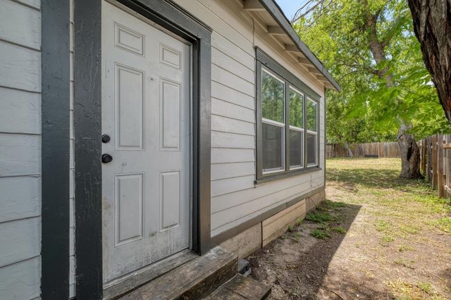 View of exterior entry | Image 38