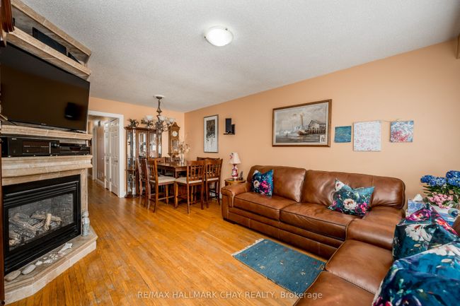 28 Brown St, House attached with 4 bedrooms, 2 bathrooms and 3 parking in Tottenham ON | Image 11