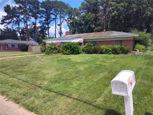 3532 Bow St, Virginia Beach, VA, 23464-1607 | Card Image