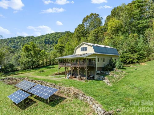 99 Quill Ammons Holler, Marshall, NC, 28753-9614 | Card Image