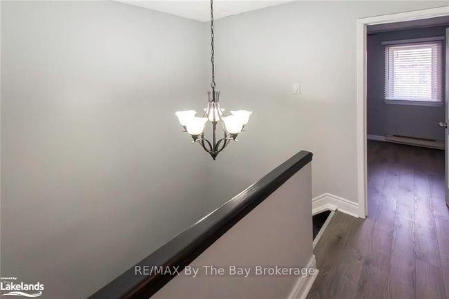 8 - 39 28th St S, Condo with 3 bedrooms, 2 bathrooms and 1 parking in Wasaga Beach ON | Image 17