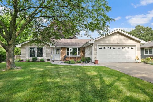 120 S Staffire Dr, Schaumburg, IL, 60193-1054 | Card Image
