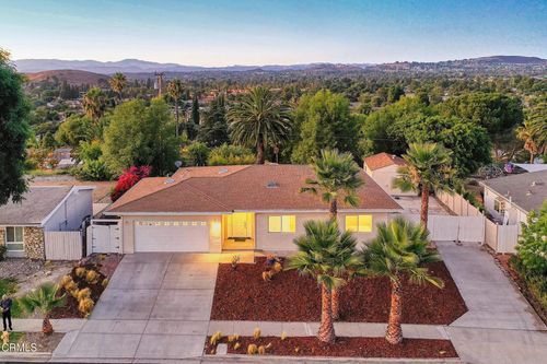 331 Dryden St, Thousand Oaks, CA, 91360-5308 | Card Image