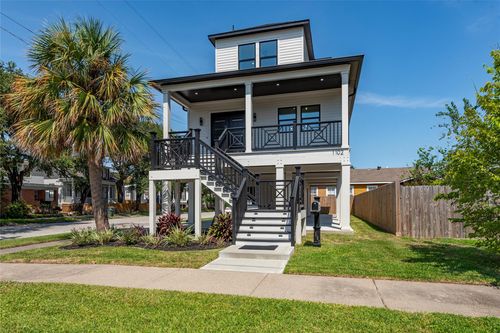 1102 36th St, Galveston, TX, 77550-4114 | Card Image