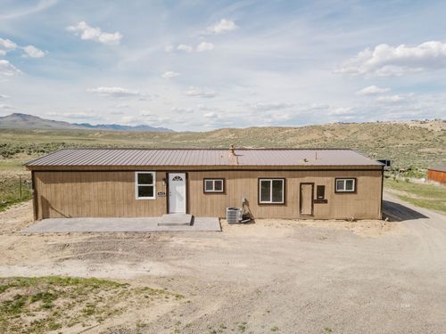 5651 Munchkin Dr, Elko, NV, 89801-5284 | Card Image