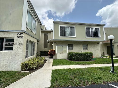 l-4-8005 Lagos De Campo Blvd, Tamarac, FL, 33321-3862 | Card Image