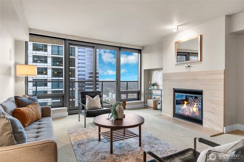 unit-2103-650 Bellevue Way Ne, Bellevue, WA, 98004-5051 | Card Image