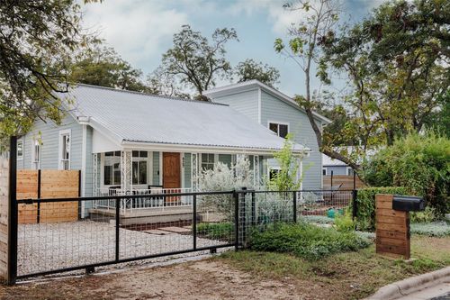 829 Gullett St, Austin, TX, 78702-4125 | Card Image