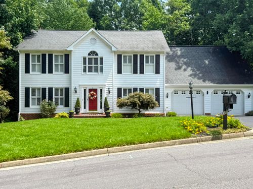 4220 Kings Court Dr, Roanoke, VA, 24018 | Card Image