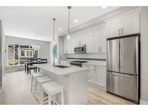 61-3039 156 St, Surrey, BC, V3Z6T5 | Card Image