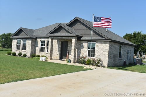 15831 Little Bluestem Way, Madill, OK, 73446-4013 | Card Image
