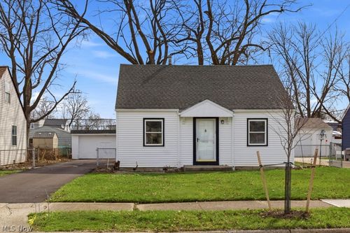 4131 W 145th St, Cleveland, OH, 44135-2057 | Card Image