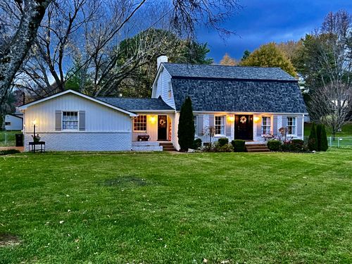 2215 Creekside Ln, Franklin, TN, 37064-4927 | Card Image