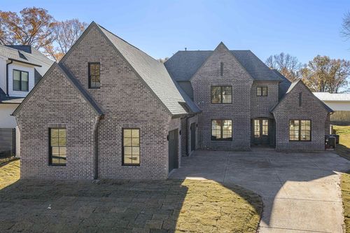 9029 Red Tulip Cv, Cordova, TN, 38018-2957 | Card Image