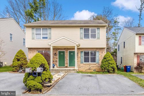 1552 Crest View Ave, HAGERSTOWN, MD, 21740-6645 | Card Image