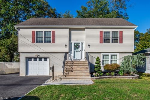 206 Atlantic Dr, Parsippany, NJ, 07054-2446 | Card Image