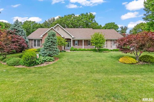 1625 Grace Ridge Rd, New Berlin, IL, 62670-6868 | Card Image