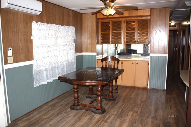 Dining | Image 8