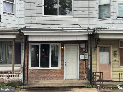 38 S 10th St, MAHANOY CITY, PA, 17948-2904 | Card Image