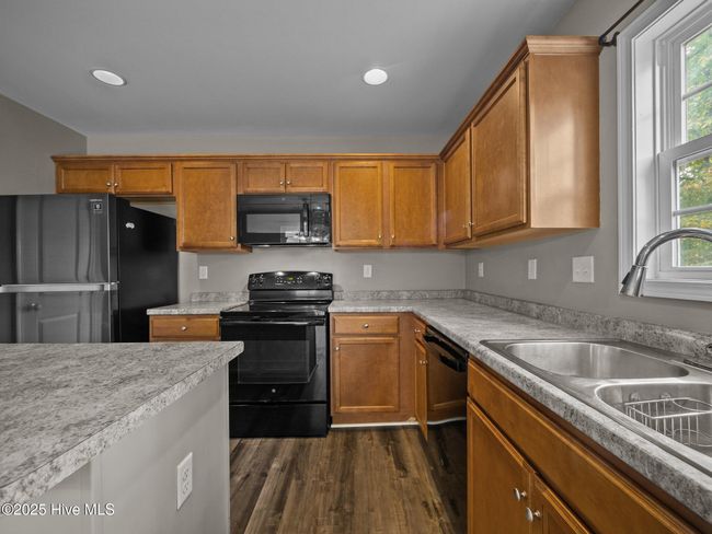 204 Julia Ct, House other with 3 bedrooms, 2 bathrooms and 2 parking in Jacksonville NC | Image 7