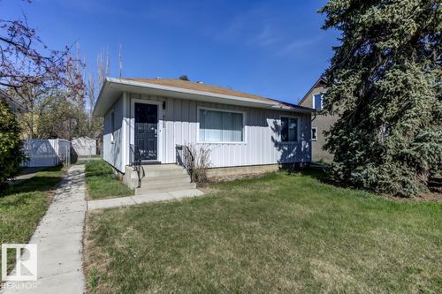 9602 90 St Nw, Edmonton, AB, T6C3M5 | Card Image