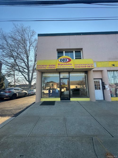 1119 N Broadway, Massapequa, NY, 11758-1337 | Card Image