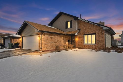 19913 Arroyo Ave, Lynwood, IL, 60411-1408 | Card Image