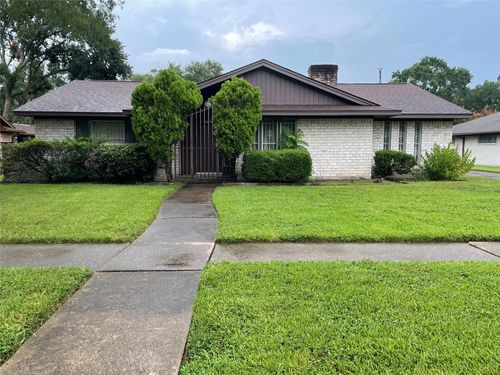 5619 Darnell St, Houston, TX, 77096-1109 | Card Image