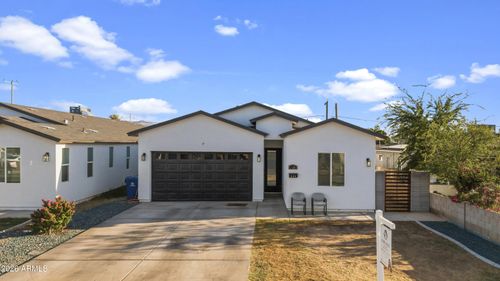 209 E Kinderman Dr, Avondale, AZ, 85323 | Card Image