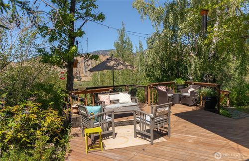 6879 Stine Hill Rd, Cashmere, WA, 98815-9516 | Card Image