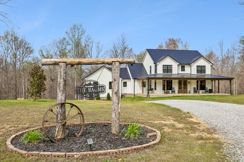 581 Belmont Rd, Clarksville, TN, 37040-7760 | Card Image