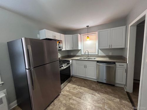 18629 Brady, Redford, MI, 48240-1706 | Card Image