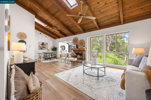 505 Ridgeview Ct, Pleasant Hill, CA, 94523-1023 | Card Image