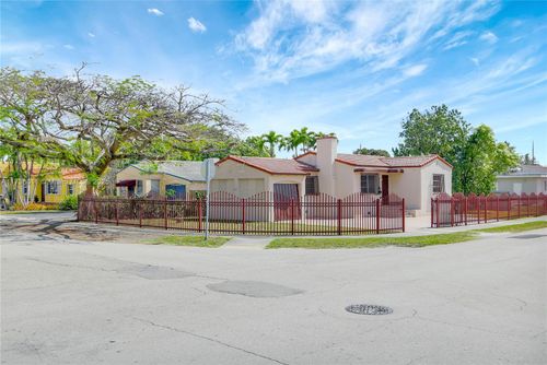 2780 Nw 6th St, Miami, FL, 33125-4326 | Card Image