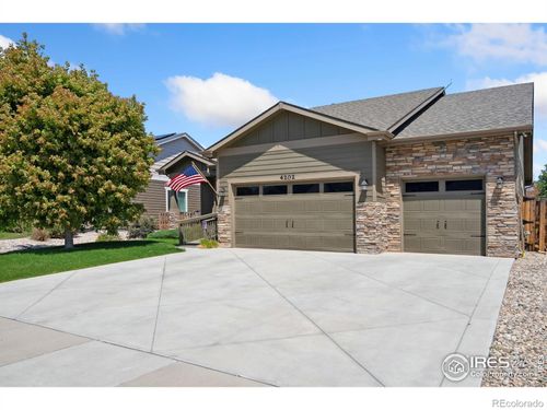 4202 Woodlake Ln, Wellington, CO, 80549-1856 | Card Image