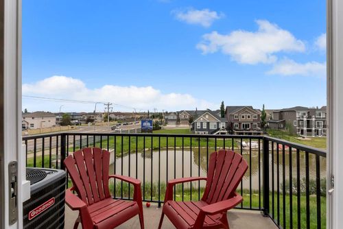 394 Canals Cross Sw, Airdrie, AB, T4B4L4 | Card Image