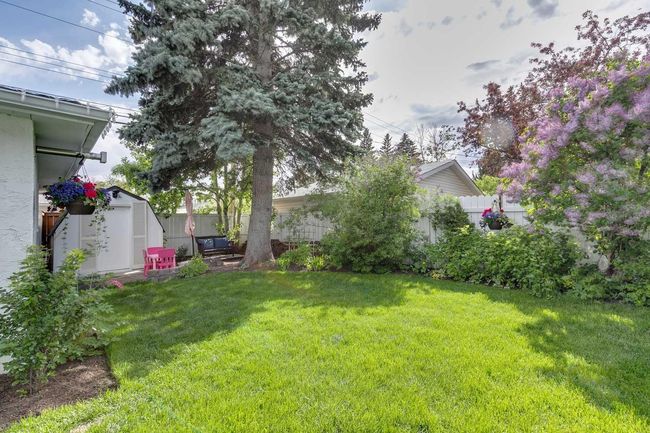 9559 Assiniboine Rd Se, House other with 4 bedrooms, 2 bathrooms and 2 parking in Calgary AB | Image 33