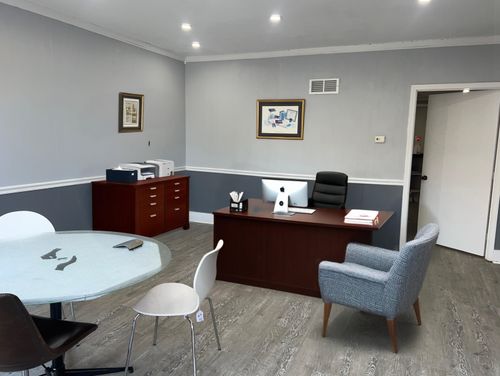 110 N Cross Main St, Springfield, KY, 40069-1302 | Card Image