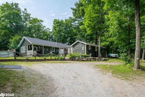 1006 Westwood Dr, Mountain Grove, ON, K0H2E0 | Card Image