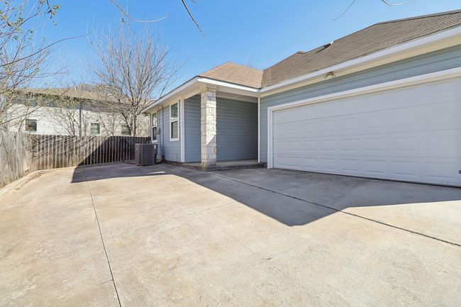 601 N Lancaster Ave, House other with 3 bedrooms, 2 bathrooms and null parking in Dallas TX | Image 27