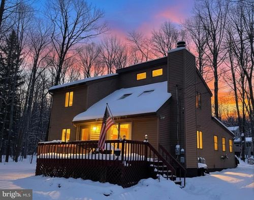 72 Creekview Dr E, Gouldsboro, PA, 18424-8997 | Card Image