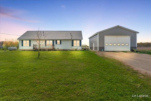 5186 Harwood Rd, Ionia, MI, 48846-9423 | Card Image